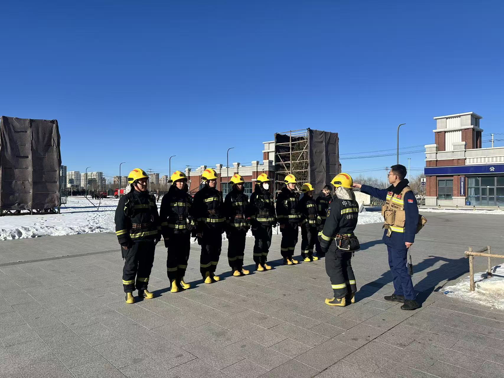 报警电话