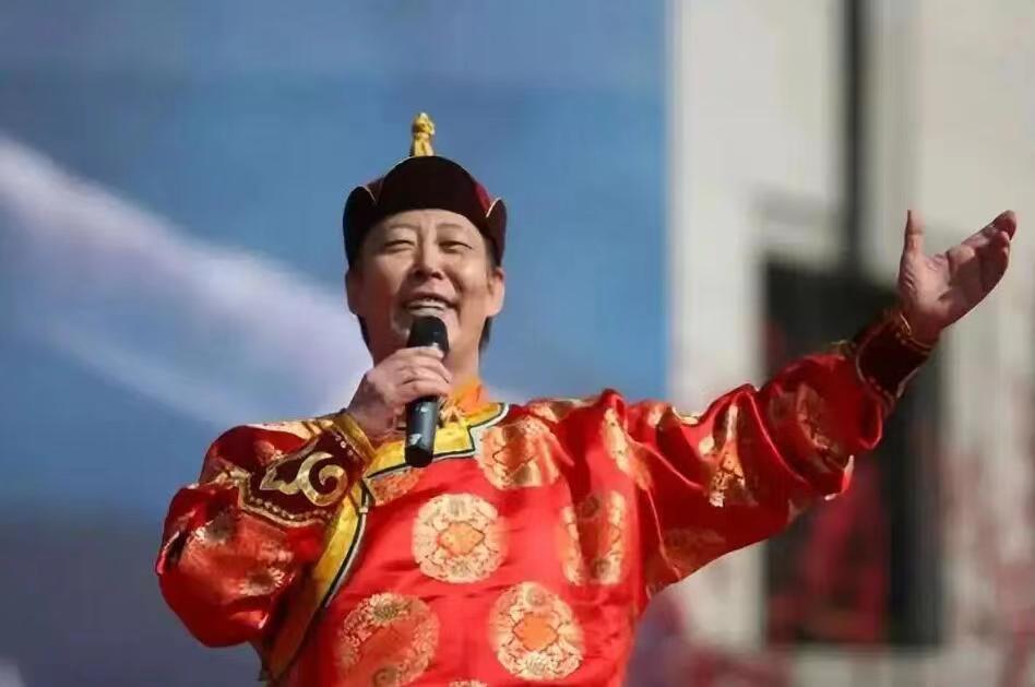 敖登格日勒
