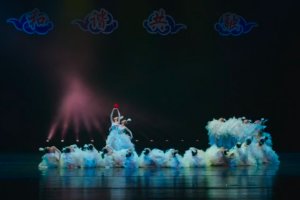 舞蹈《北疆祥云》